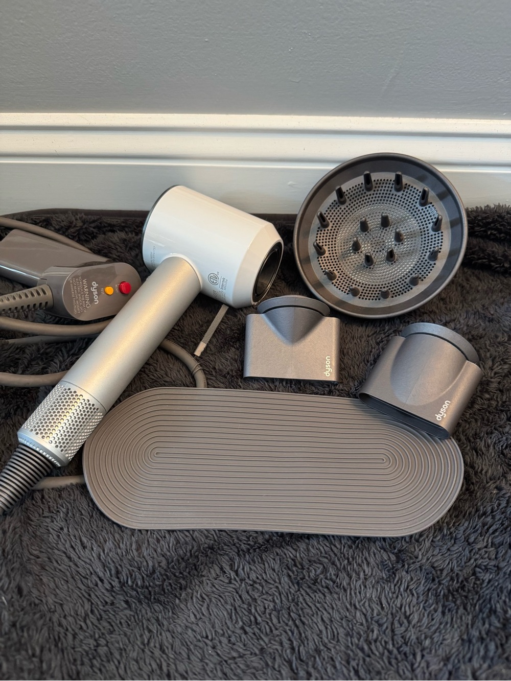 DYSON Supersonic